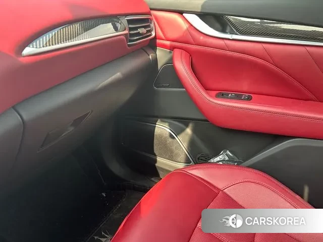 Maserati Levante 2020 Черный из Кореи, фото 6
