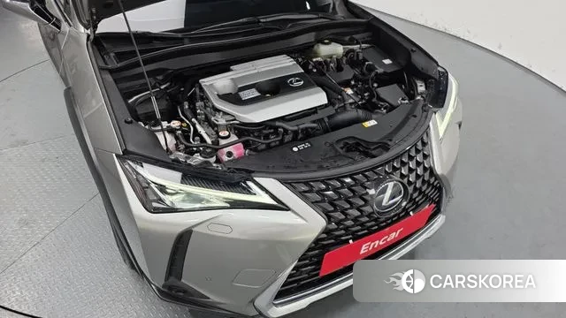 Lexus UX250h id 3727218 из Кореи 16