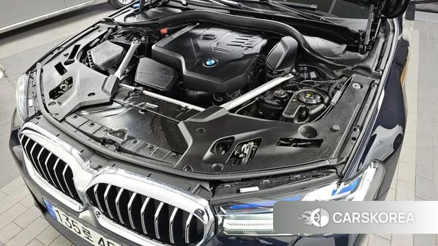 BMW 5 Series (G30) id 3555496 из Кореи 16