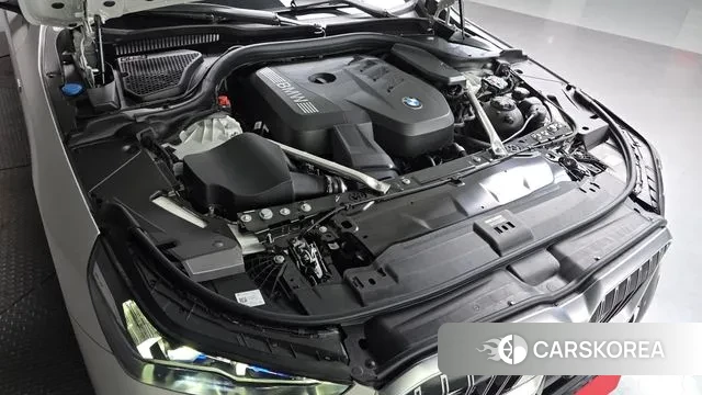 BMW 5 Series (G60) id 3512056 из Кореи 16