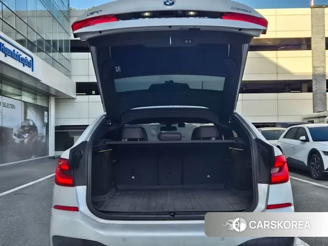 BMW 6 Series GT (G32) 2023 Белый из Кореи, фото 6