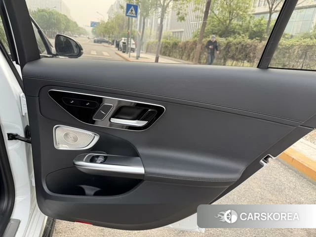 Mercedes-Benz Class C id 4256467 из Китая 22