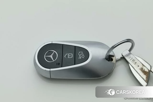 Mercedes-Benz Class C id 4306846 из Китая 20