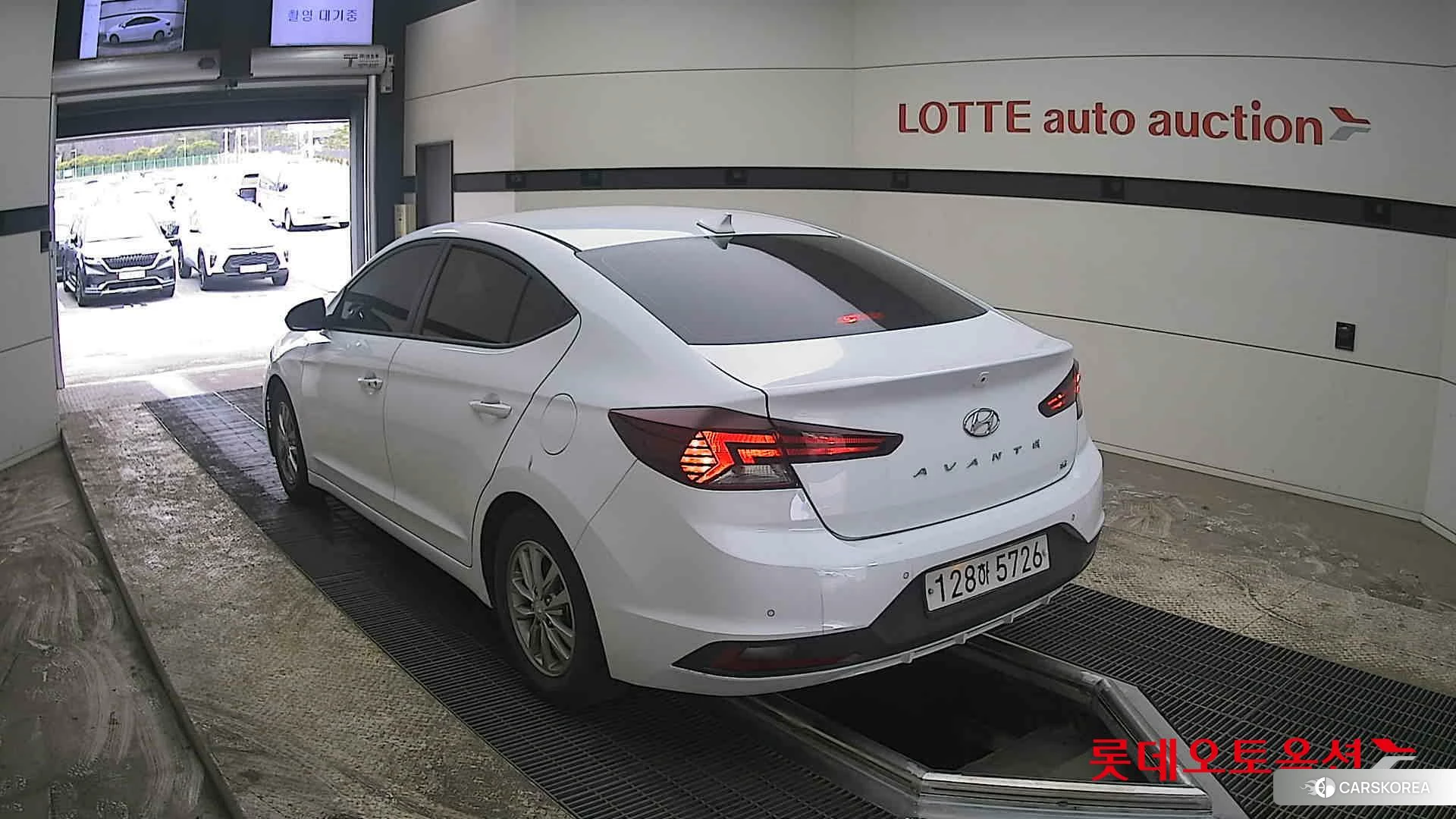 Hyundai Avante id 3869350 из Кореи 33