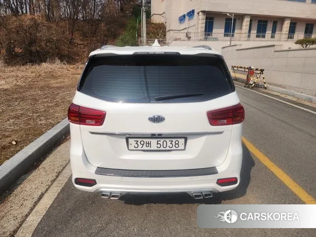 Kia The New Carnival id 3773125 из Кореи 16