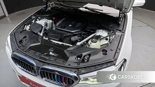 BMW 5 Series (G30) id 3612293 из Кореи 16