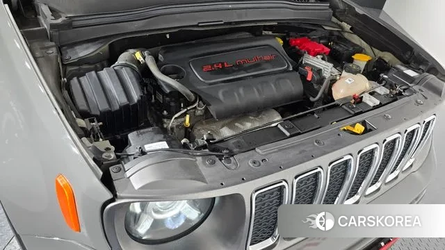 Jeep Renegade id 3324829 из Кореи 16