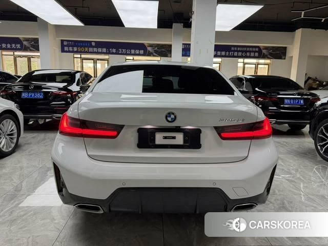BMW 3 series id 4335641 из Китая 8