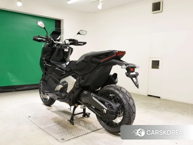 Honda X-ADV 750 id 4407040 из Японии 6