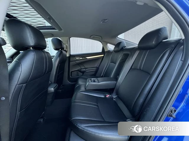 Honda Civic id 4272777 из Китая 18