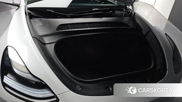 Tesla Model Y id 3477648 из Кореи 16