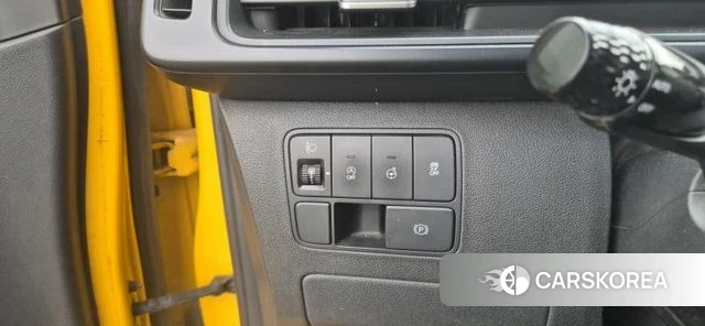 Hyundai Staria 2021 Желтый из Кореи, фото 6