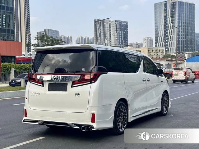 Toyota Elfa id 4300310 из Китая 12