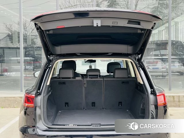 Volkswagen Touareg id 4263913 из Китая 12