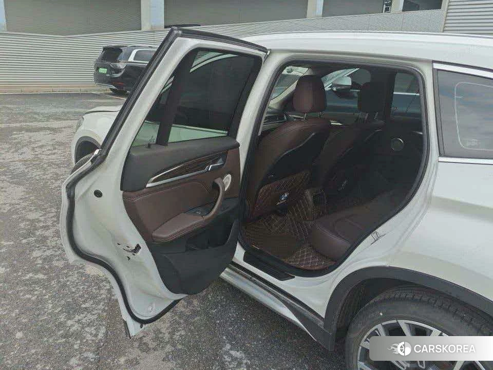 BMW X1 2020 Белый из Китая, фото 6