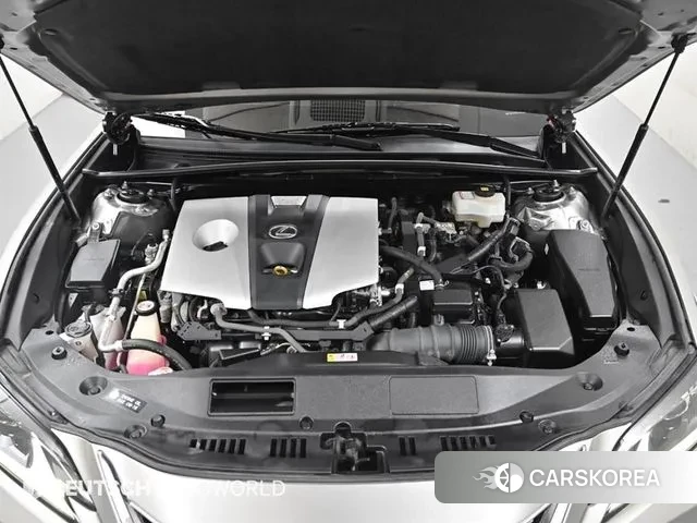 Lexus ES300h 7th generation id 3423222 из Кореи 16