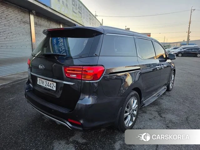 Kia The New Carnival id 3728567 из Кореи 16