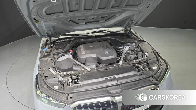 BMW 5 Series (G60) id 4686663 из Кореи 16
