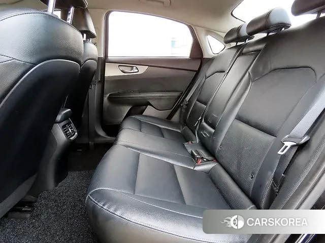 Kia Come New K3 id 3538232 из Кореи 16