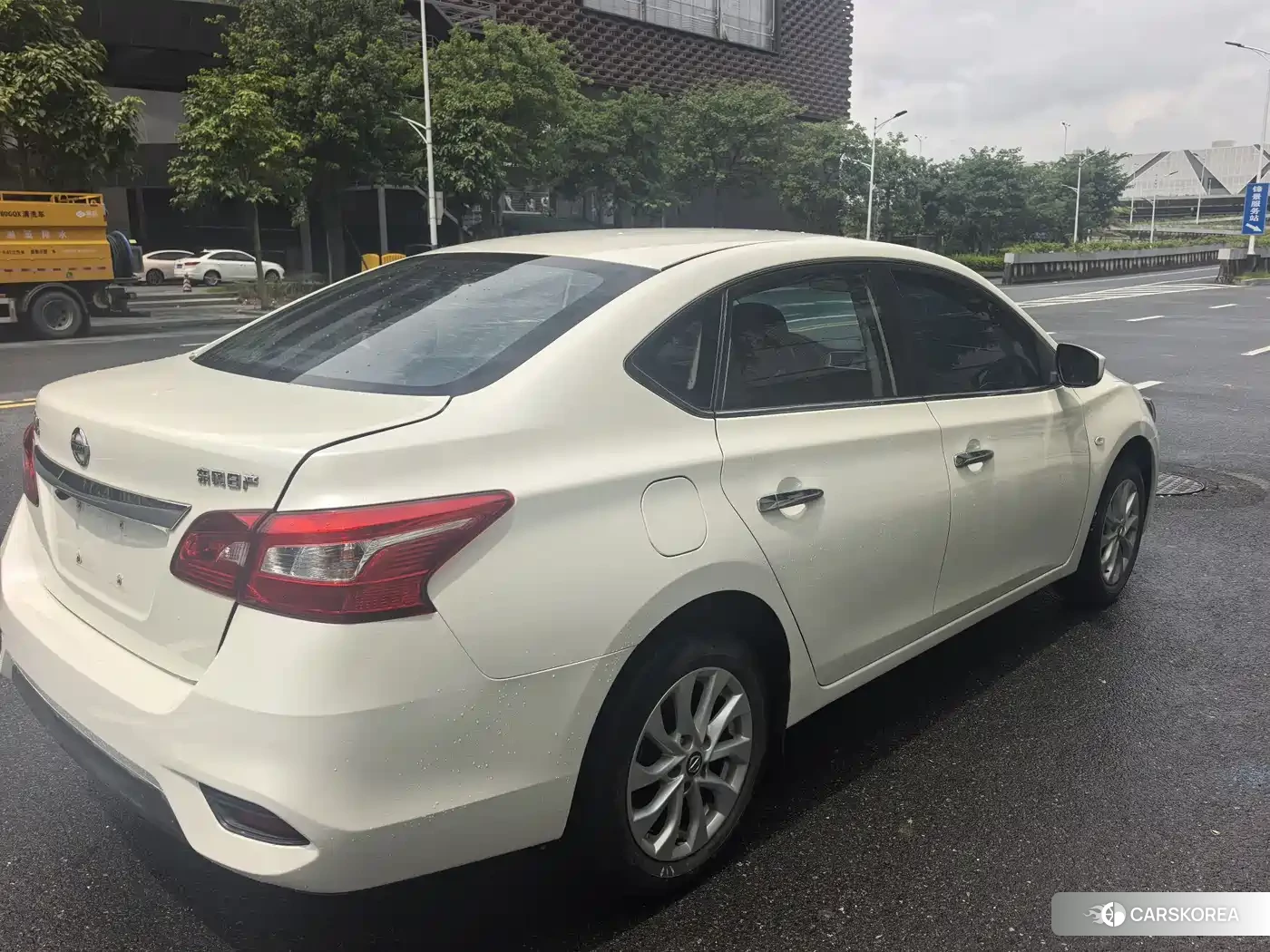 Nissan Sylphy 2022 Белый из Китая, фото 6
