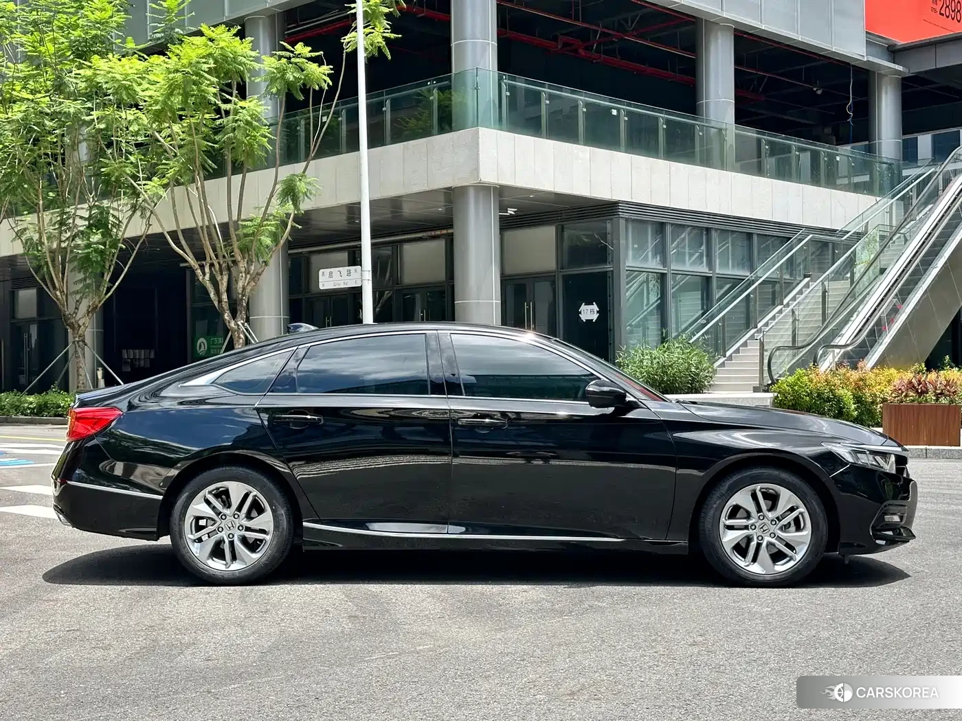 Honda Accord id 4576870 из Китая 19