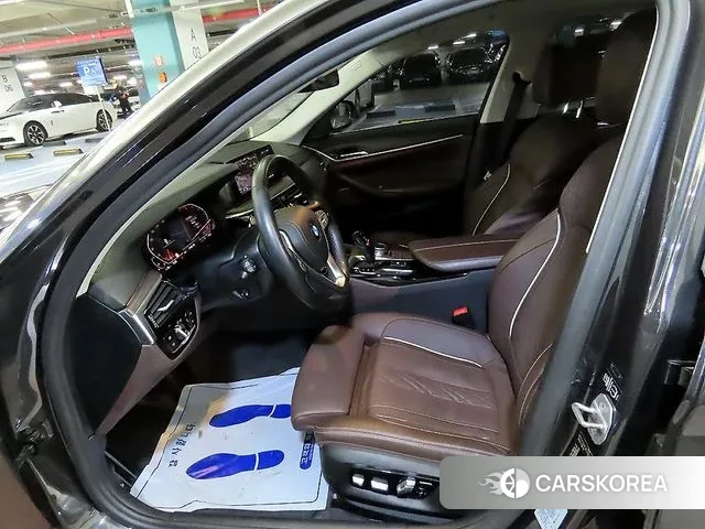 BMW 5 Series (G30) id 3407469 из Кореи 16