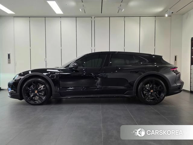 Porsche Taycan id 4589749 из Кореи 16