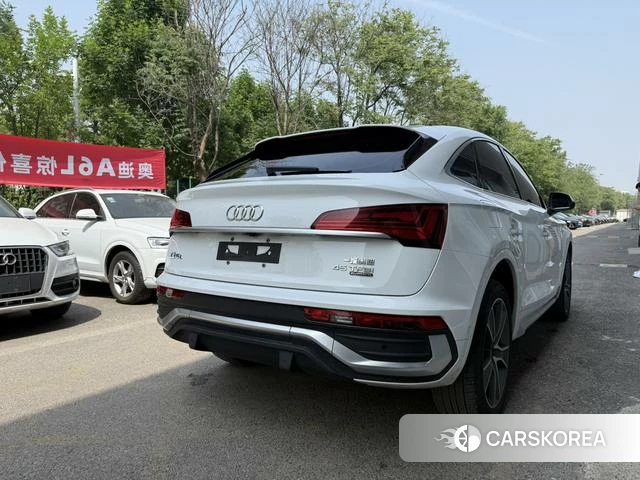 Audi Q5L Sportback 2022 Белый из Китая, фото 6