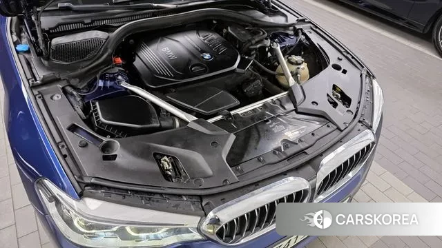 BMW 5 Series (G30) id 3345389 из Кореи 16