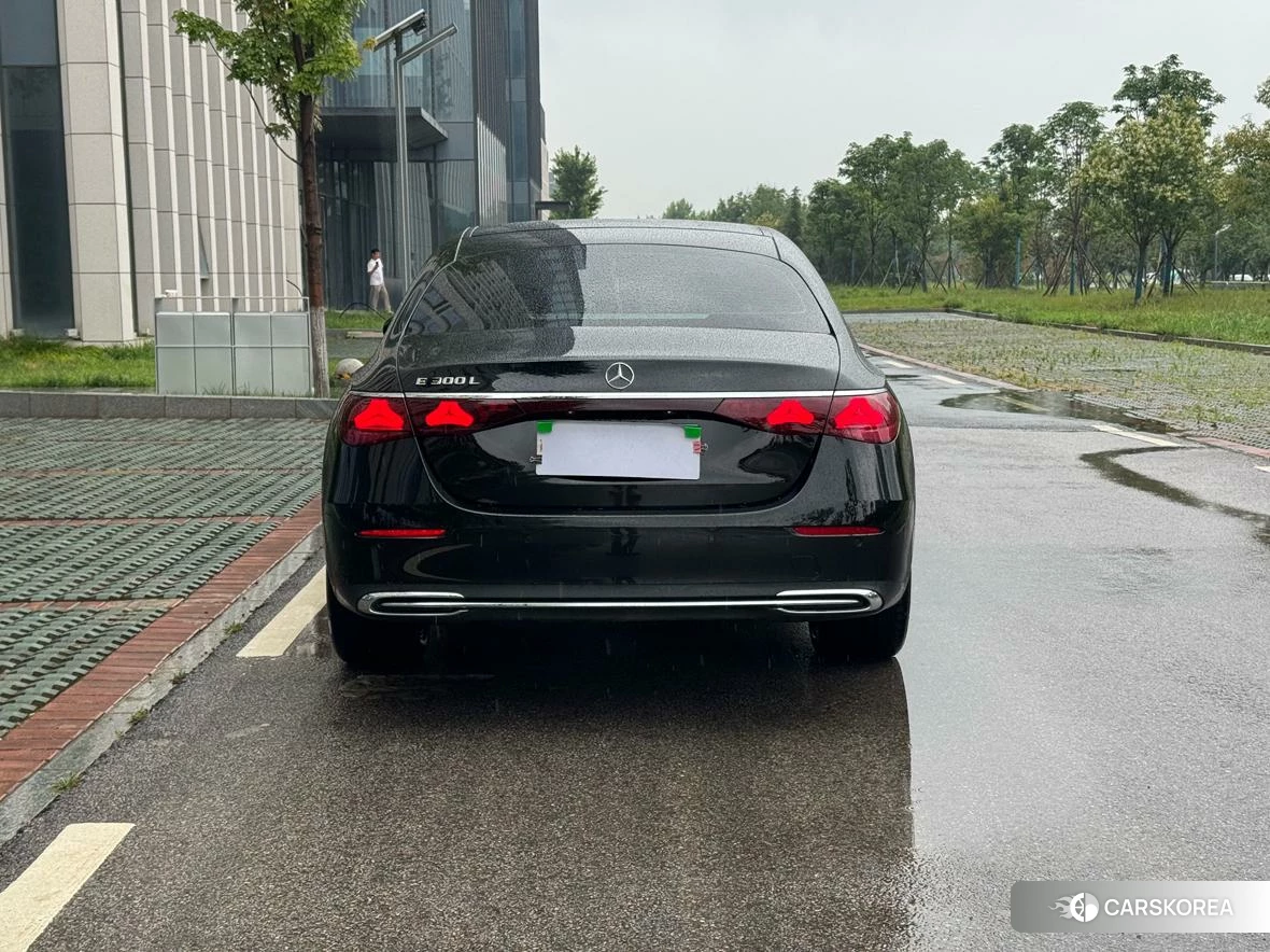 Mercedes-Benz E-class id 4487323 из Китая 18
