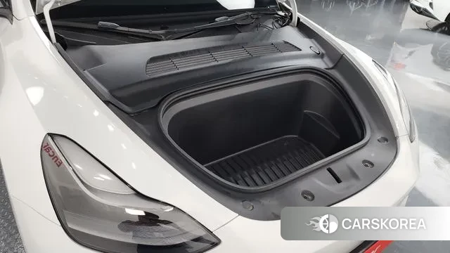 Tesla Model Y id 3328951 из Кореи 16