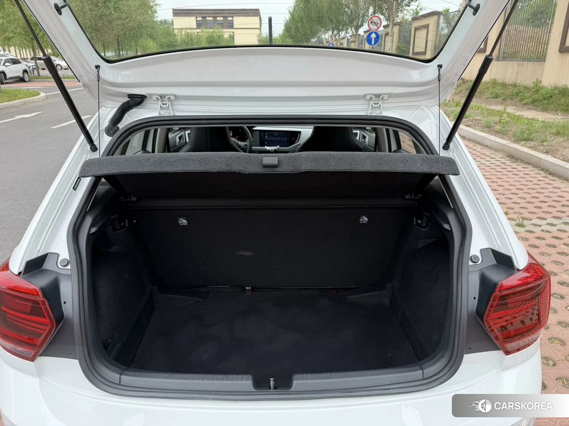 Volkswagen Polo id 4455367 из Китая 16