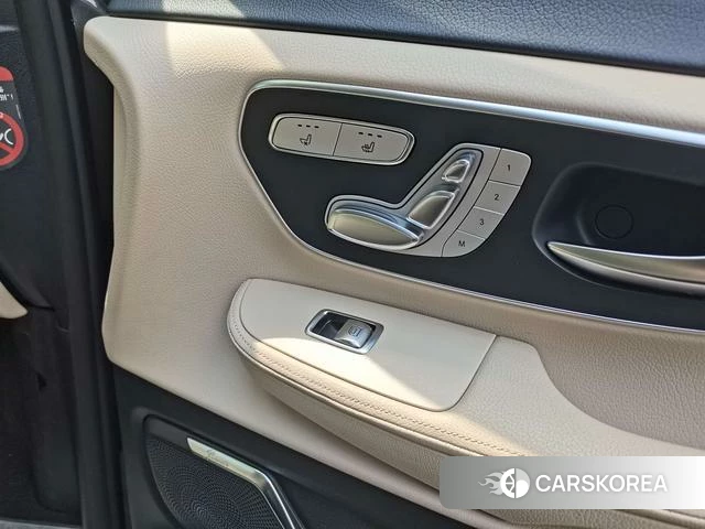 Mercedes-Benz V-class id 4275491 из Китая 15