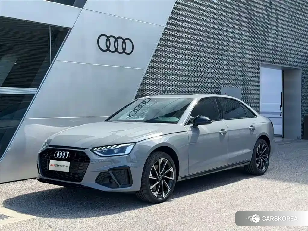 Audi A4L 2026 Silver/gray из Китая, фото 6