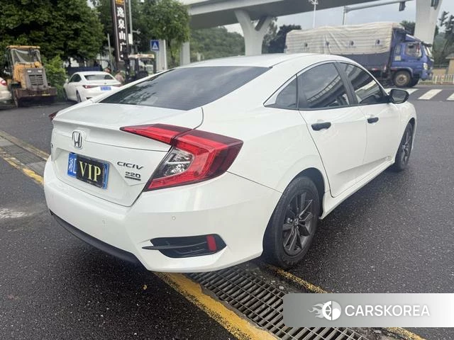 Honda Civic id 4274106 из Китая 14