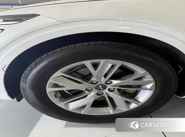 Genesis GV70 2023 Белый из Кореи, фото 6