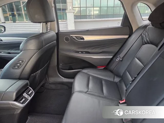 Hyundai The New Grandeur IG id 3044068 из Кореи 13