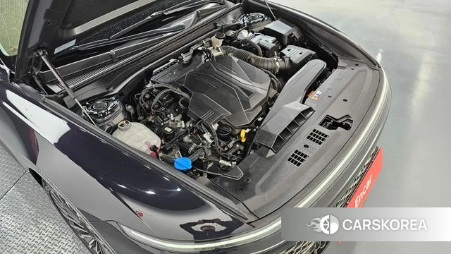 Hyundai Grandeur (GN7) id 3806042 из Кореи 16