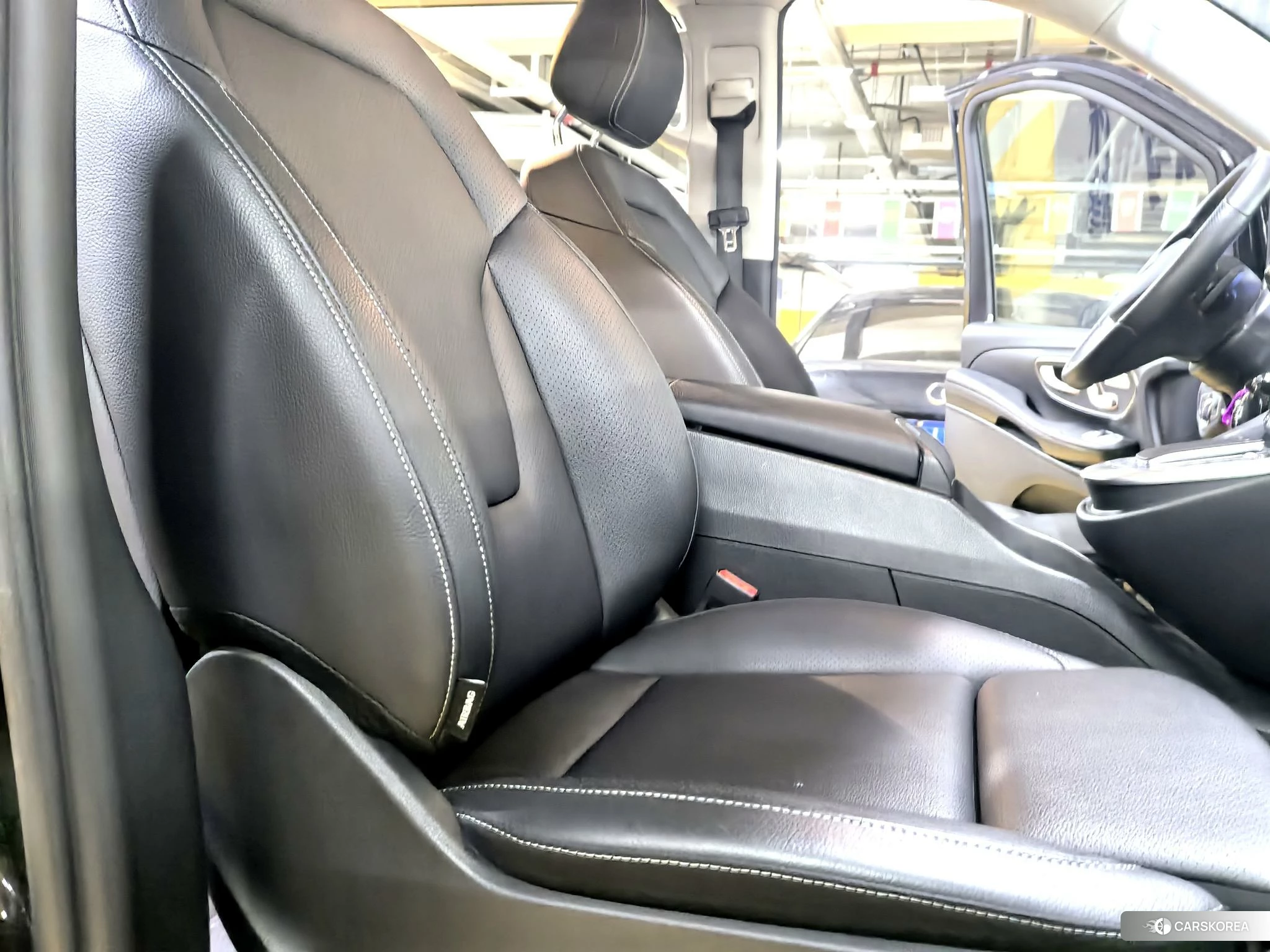 Mercedes-Benz V-class id 4512628 из Китая 21