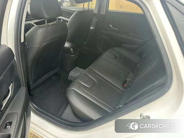 Hyundai Elantra 2022 Белый из Китая, фото 6