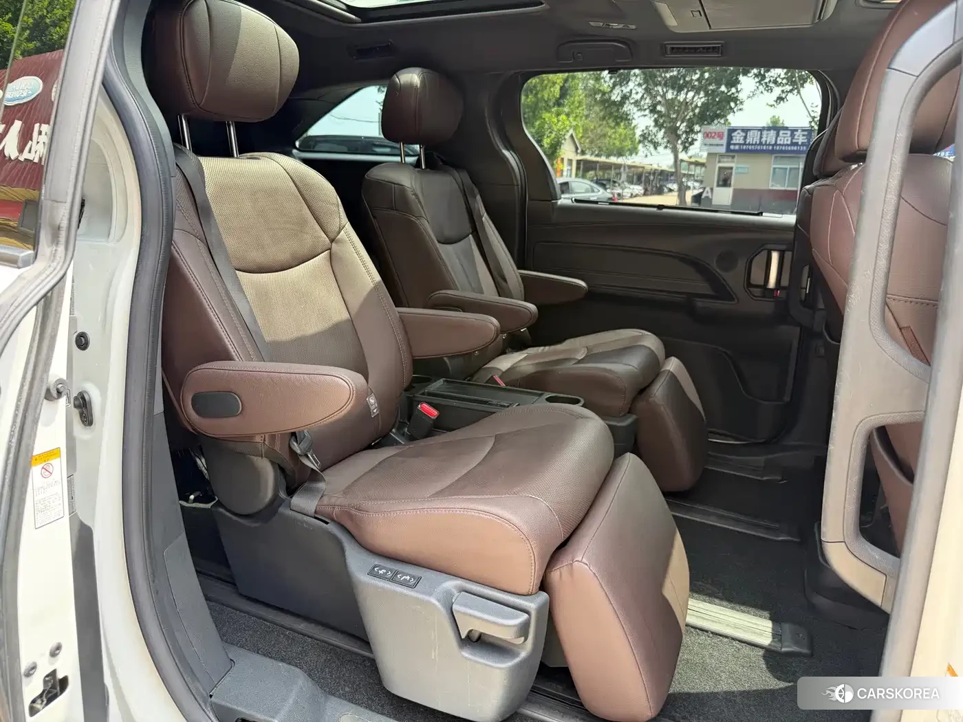 Toyota Sienna id 4634713 из Китая 15
