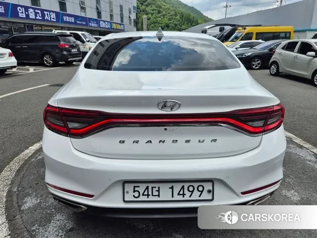 Hyundai Grandeur IG id 3050689 из Кореи 15