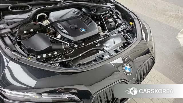 BMW 7 Series (G70) id 3599606 из Кореи 16