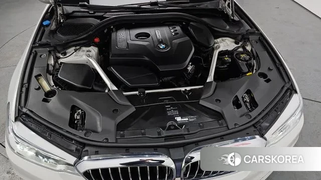 BMW 5 Series (G30) id 3641401 из Кореи 16