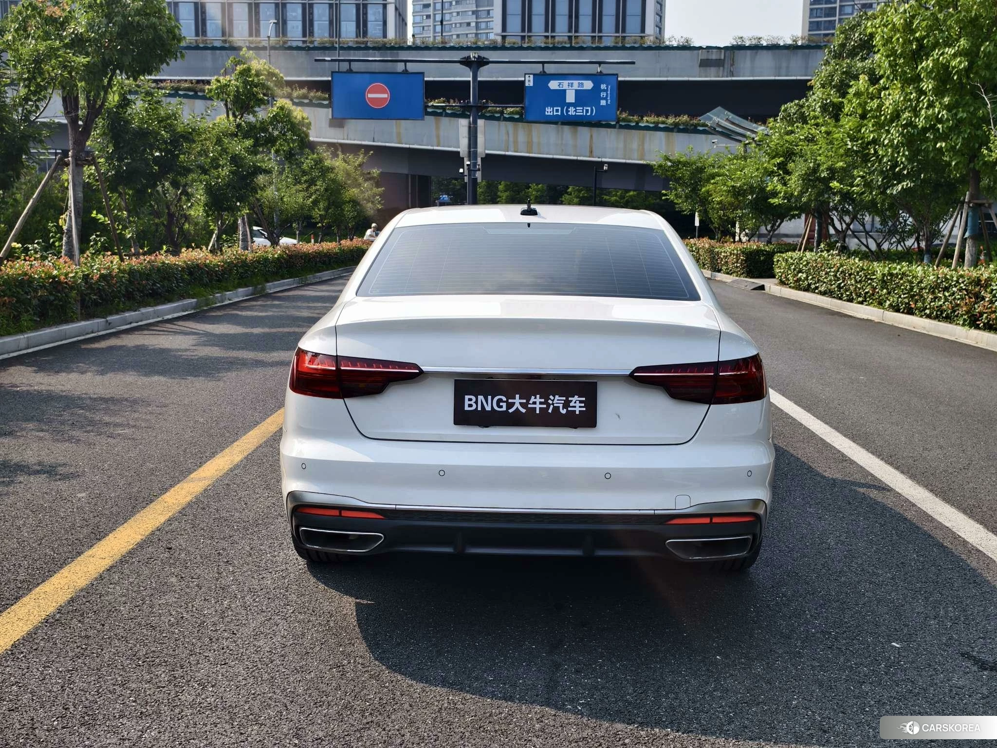 Audi A4L id 4510765 из Китая 11