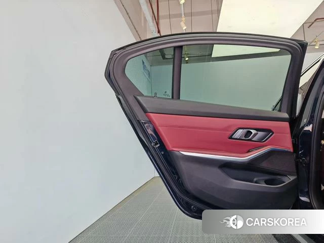 BMW 3 series id 4333596 из Китая 15