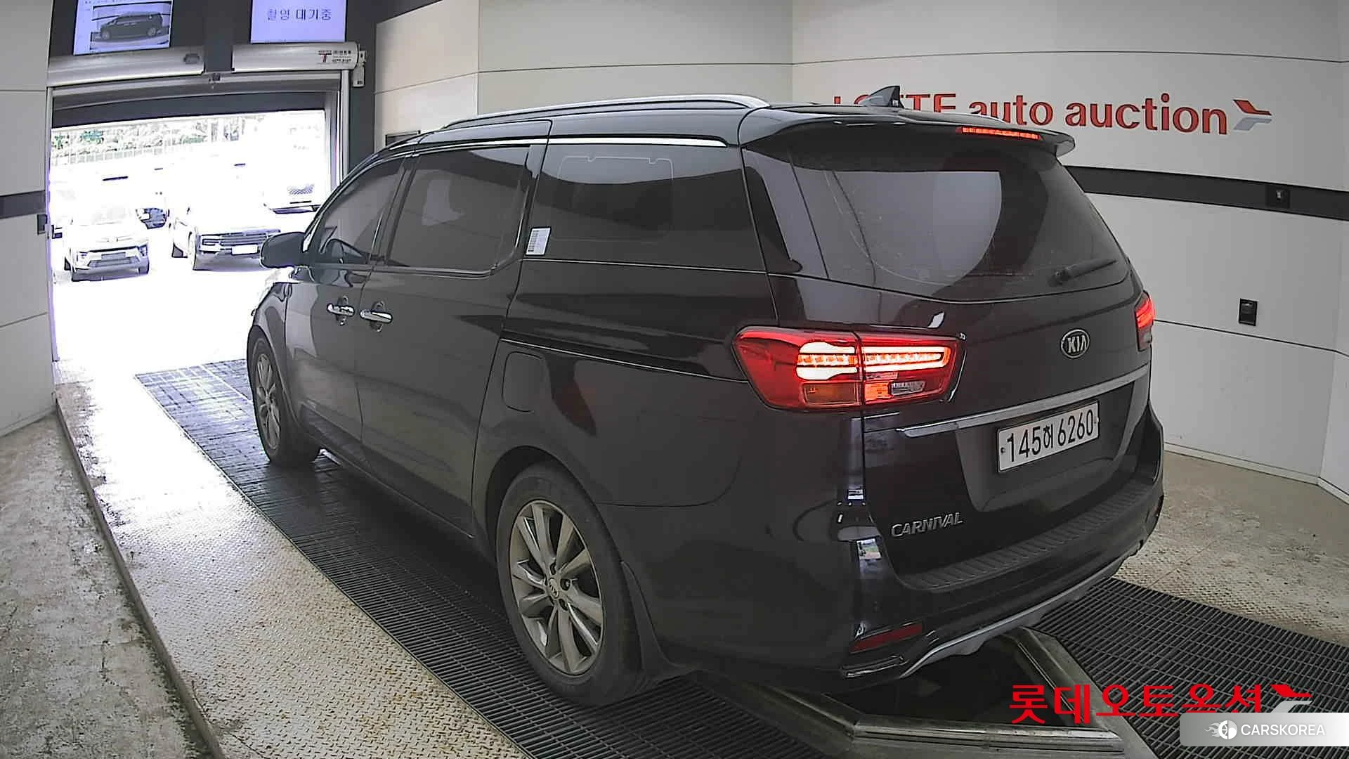 Kia Carnival id 4347383 из Кореи 34