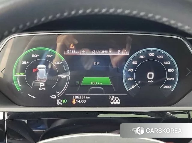 Audi e-Tron id 4245359 из Кореи 16