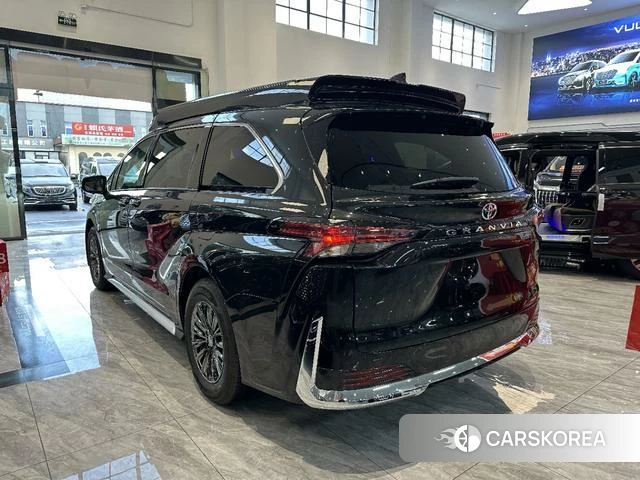 Toyota Saina id 4239638 из Китая 9