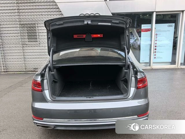 Audi A4L id 4234863 из Китая 8